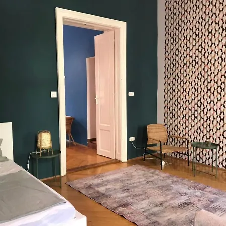 Bright Space Near Heroes' Square Apartment Budapest